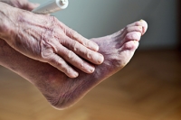 Tips to Improve Blood Flow in the Feet